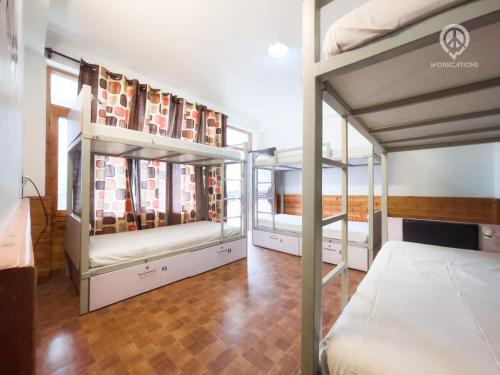 1 bunk bed