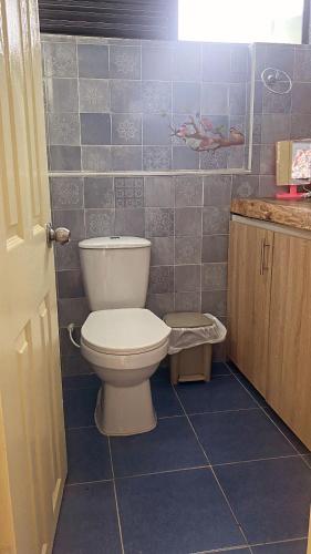 2 bedrooms, 3 beds