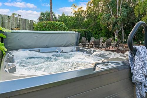 Bonita Beach Oasis - Pool & Fire Pit in 博尼塔溫泉
