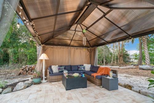 Bonita Beach Oasis - Pool & Fire Pit in 博尼塔溫泉