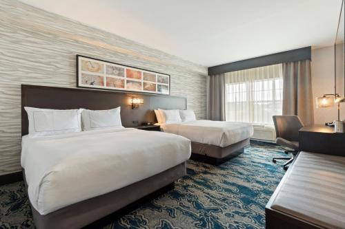 Queen Room with Two Queen Beds and Golf Course View