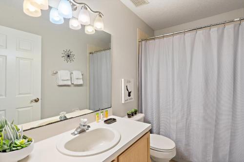 Apartment image 8