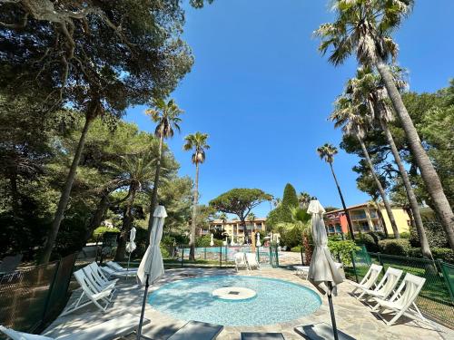 BADINE BEACH 5 personnes vue jardin avec climatisation