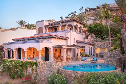 Beautiful 3 Bd Villa with Staff and Steps from the Beach in Villas Del Mar Palmilla in San José del Cabo, Mexico