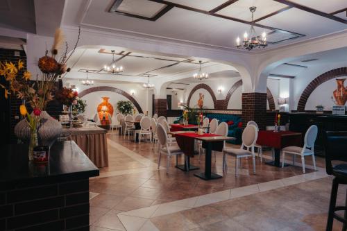 Restaurant, Curtea Domneasca in Vaslui