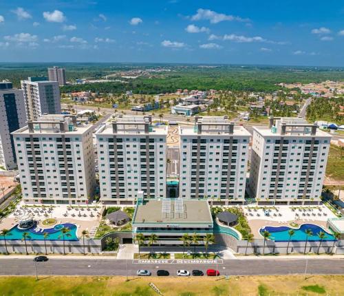 Apt com Varanda Resort Salinas Park