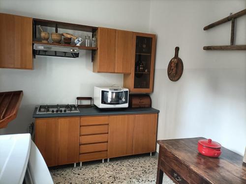 virtuve, Casa Cometto Craveggia in Craveggia