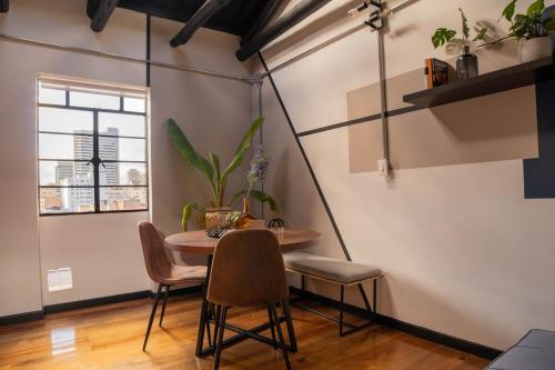 Facilities, Capital House in Bogotá