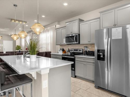 1826SD Amazing 5BR Villa in Windsor Island Near Clubhouse, Davenport