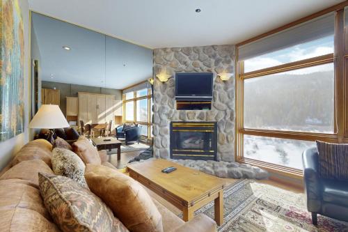 River Bank Lodge 2919 in Keystone, USA