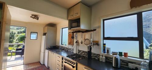 廚房, Beachfront Sunset Bach in 皮哈