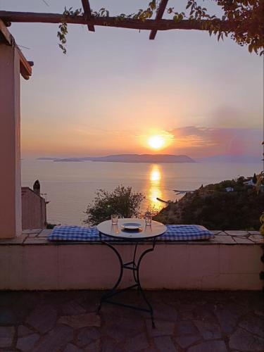 Balkons/terase, Domenica's house in Klima (Magnisia)