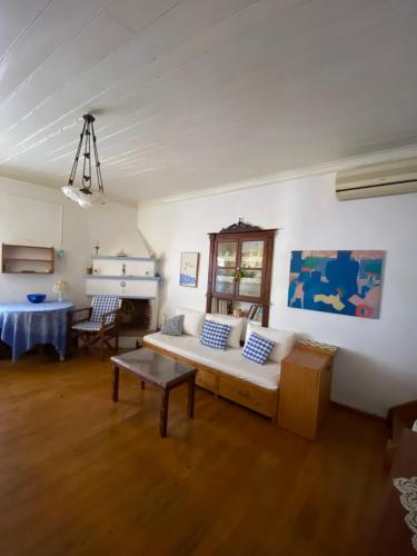 Domenica's house in Klima (Magnisia)