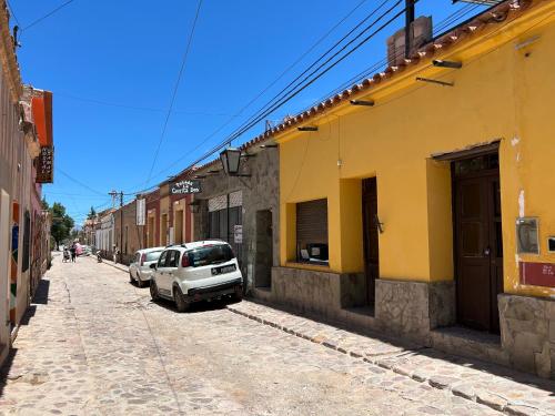La Churita 2 - EL GUALICHO HOSTAL in Humahuaca