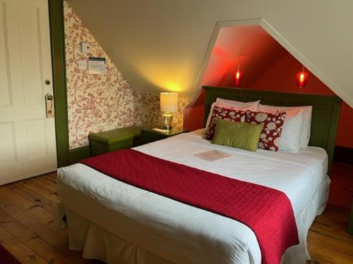 1 queen bed