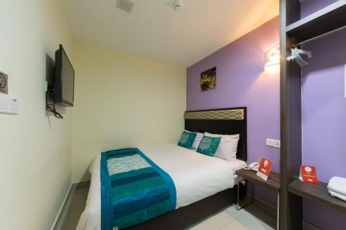 OYO 129 FINE Hotel