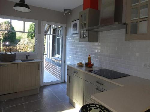 Konyha, House in Normandy with Sauna  Coastal Charm in Sassetot-le-Mauconduit