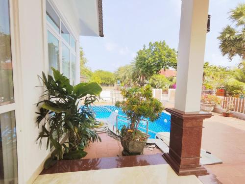 Entire Luxury Villa Private Pool 010 in ไบ๋ เซา