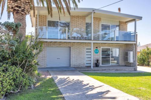 Marina Views 51 Murrah Street