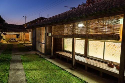 沖縄本島 猫宿 Muribushi-inn シングルルーム 客室