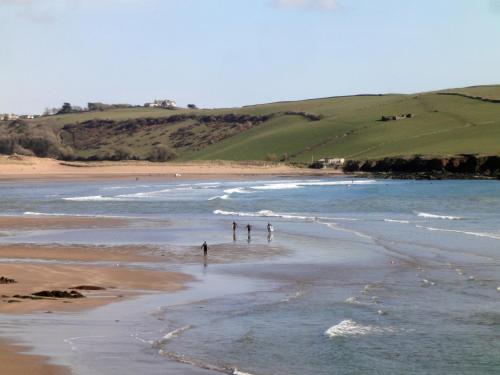 12 Burgh Island Causeway - image 10