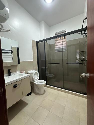 Cozy two bedroom at pearl marina garuga in Lyamutundwe