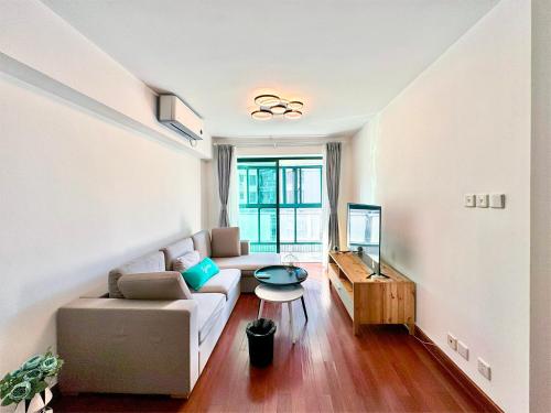 Tyms 2BR Apt Near ITC Xujiahui Line1 11, Шанхай