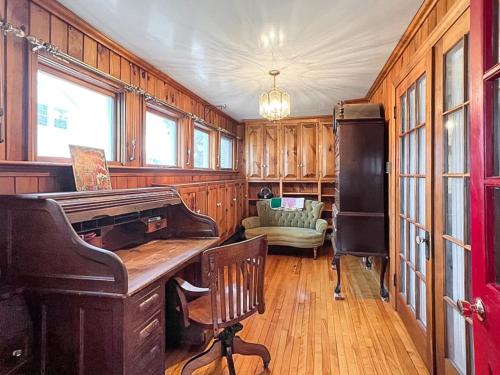 Kurtz Cottage - Y856 - image 3