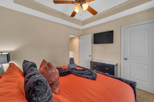 Cozy 2B Townhouse - King Bed in Concord, USA
