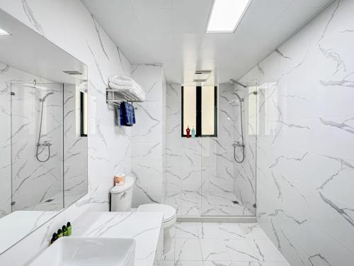 Tyms 2BR 2BA Apt Near MetroCity Line 1 9, Shanghai (foto 10)