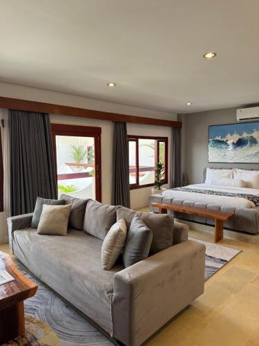 Uluwatu Stay's Deluxe Suite #9