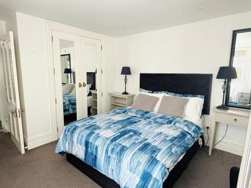 A Central City Historic Escape near Mount Kaukau