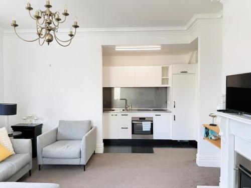 A Central City Historic Escape near Mount Kaukau