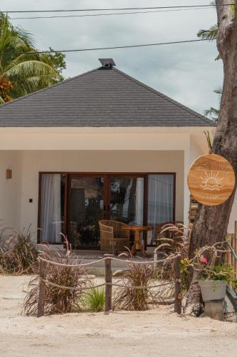 Sunscape Villa - Beachfront and private pool, Gili Air (zdjęcie 2)