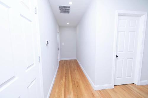 Modern Luxury Home With Fireplace & Game-Room Modern Luxury Home With Fireplace & Game-Room