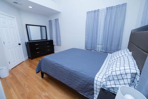 Modern Luxury Home With Fireplace & Game-Room Modern Luxury Home With Fireplace & Game-Room