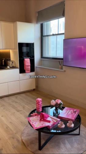 Pretty Pink Posh Penthouse, Manchester (foto 7)