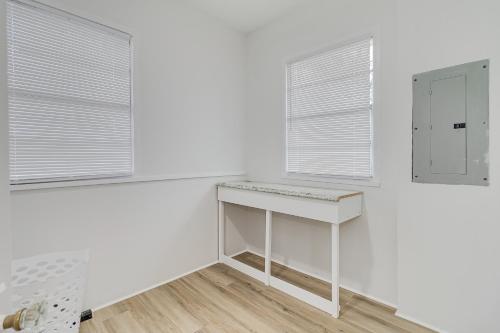 Beautiful 2Br Historic Bungalow located downtown in Lakeland, USA