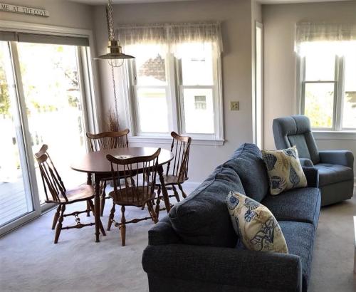 Perkins Cove Gem - Q934 Perkins Cove Gem - Q934