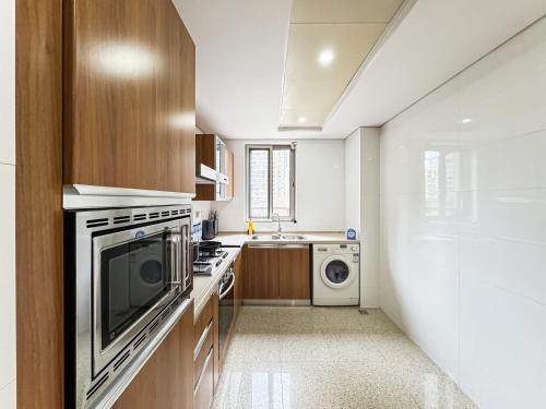 Tyms 3BR 2BA Apt Gubei CBD Near Line10, Szanghaj (zdjęcie 3)