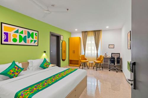 room detail thumbnail 1