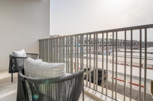 Community Views Studio Near Nad Al Sheba Gardens with Balcony, MAG 980, Mohammad Bin Rashid by Deluxe Holiday Homes, Dubai (foto 5)