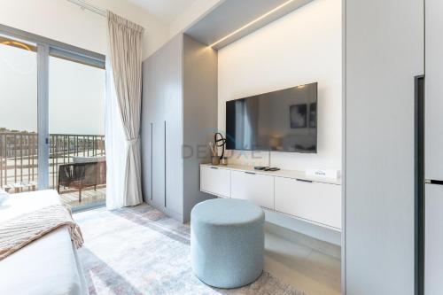 Community Views Studio Near Nad Al Sheba Gardens with Balcony, MAG 980, Mohammad Bin Rashid by Deluxe Holiday Homes, Dubai (foto 2)