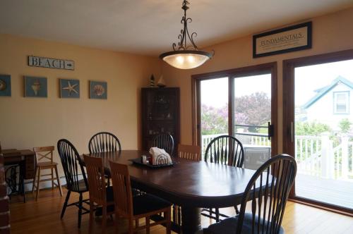 Short Sands View Spacious Beach Home Sleeps 18 Easy Walk to Short Sands Beach 1902 Short Sands View Spacious Beach Home Sleeps 18 Easy Walk to Short Sands Beach 1902