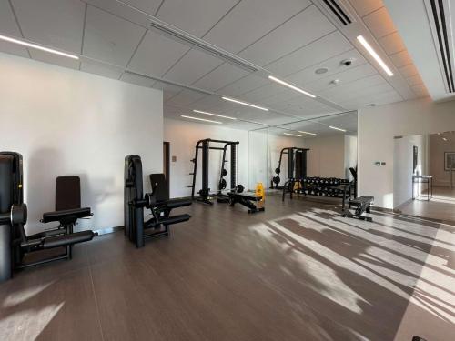 Silkhaus elegant 1BDR in Downtown Views with pool & gym access - image 12