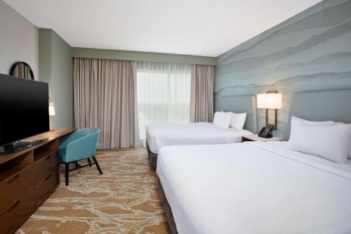 Suite with Two Queen Beds - Mobility and Hearing Access/Non-Smoking