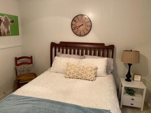 Brookhaven Manor - image 4