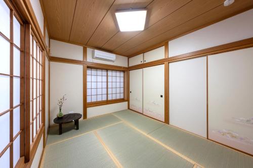 TSURUNOYA The only private lodging in Tokyo Japanese TATAMI style 8 minutes walk from station FREE Parking 4rooms 12guests NEW OPEN ASAKUSA AKIHABARA SKYTREE nearby