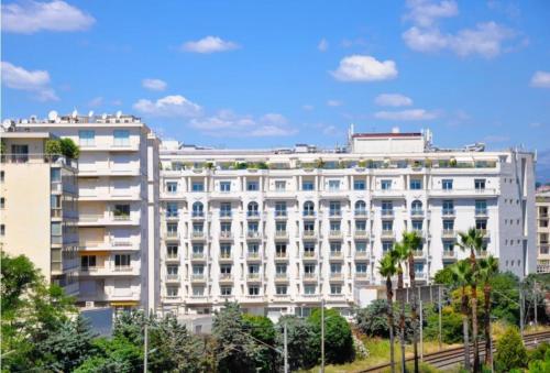 Stylish 3P, 2 pas la Croisette in Pointe Croisette