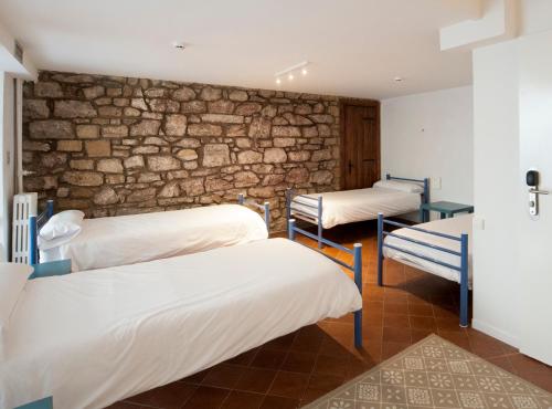 1 twin bed